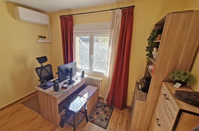 4 bedroom Finca/Country House for sale in Zaragoza city with garage - € 355,000 (Ref: 9119394)