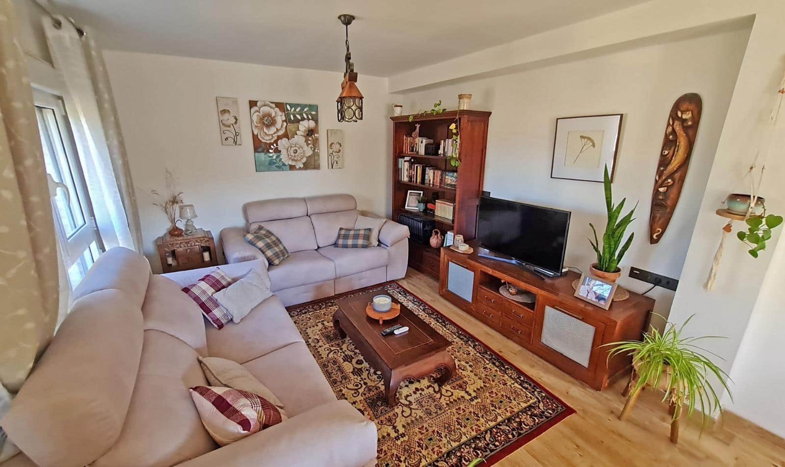 4 soveværelse Finca/Landehus til salg i Zaragoza by med garage - € 355.000 (Ref: 9119394)