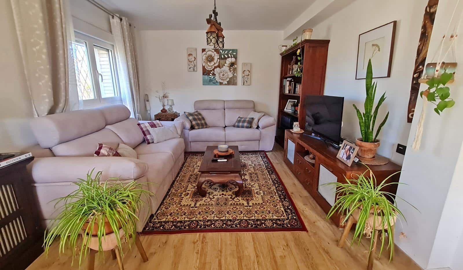 4 soveværelse Finca/Landehus til salg i Zaragoza by med garage - € 355.000 (Ref: 9119394)