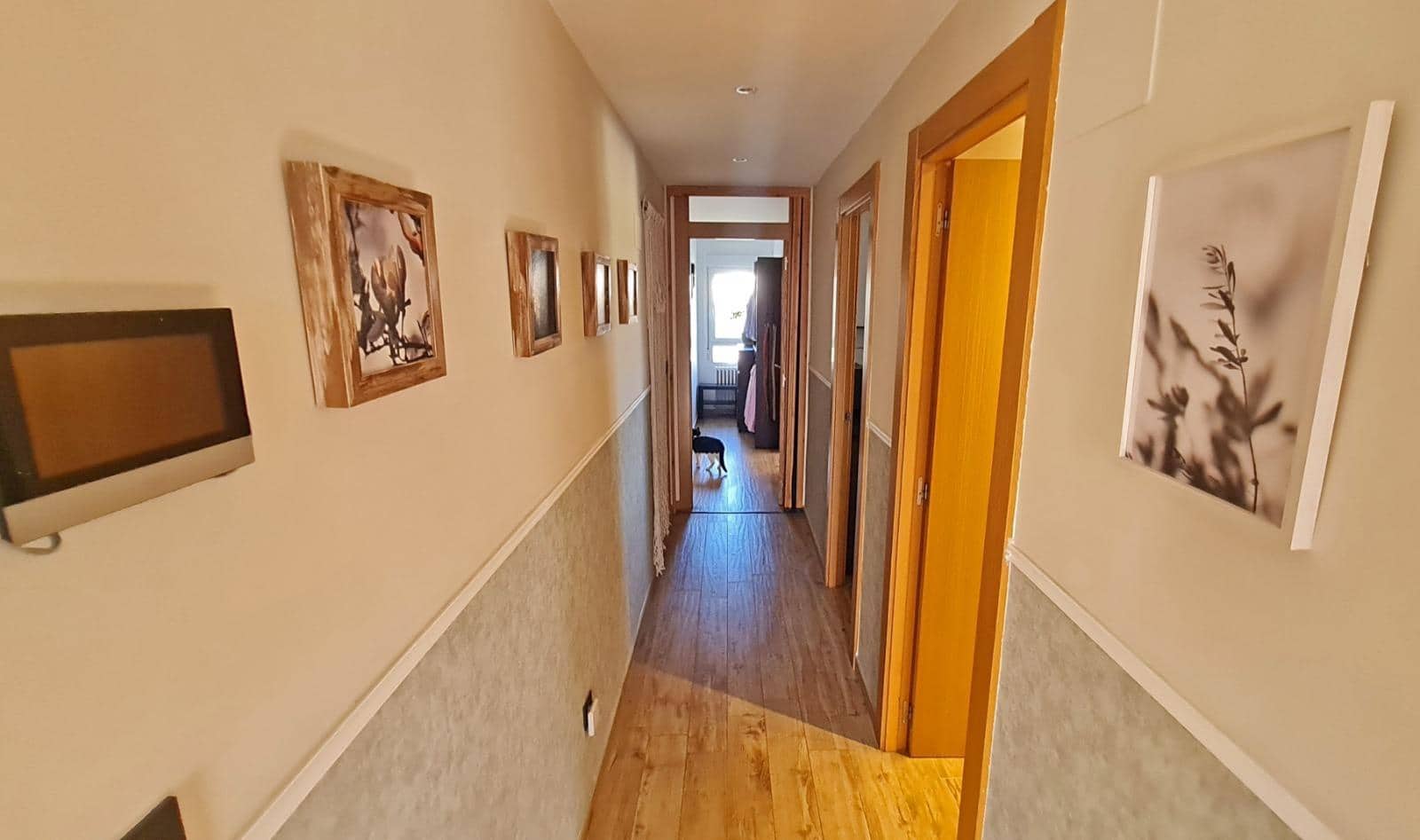 4 soveværelse Finca/Landehus til salg i Zaragoza by med garage - € 355.000 (Ref: 9119394)