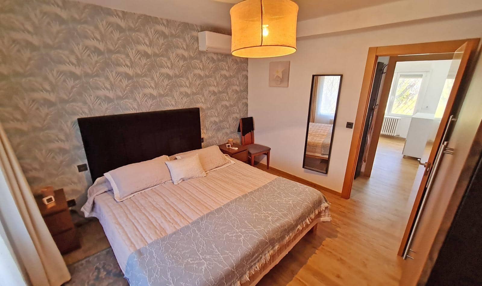 4 soveværelse Finca/Landehus til salg i Zaragoza by med garage - € 355.000 (Ref: 9119394)