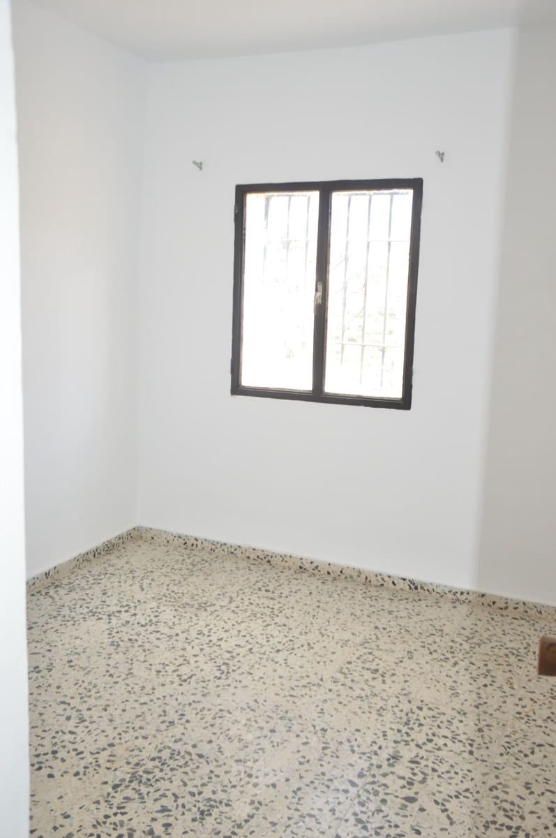 3 soveværelse Byhus til salg i Albunuelas - € 45.000 (Ref: 9119395)