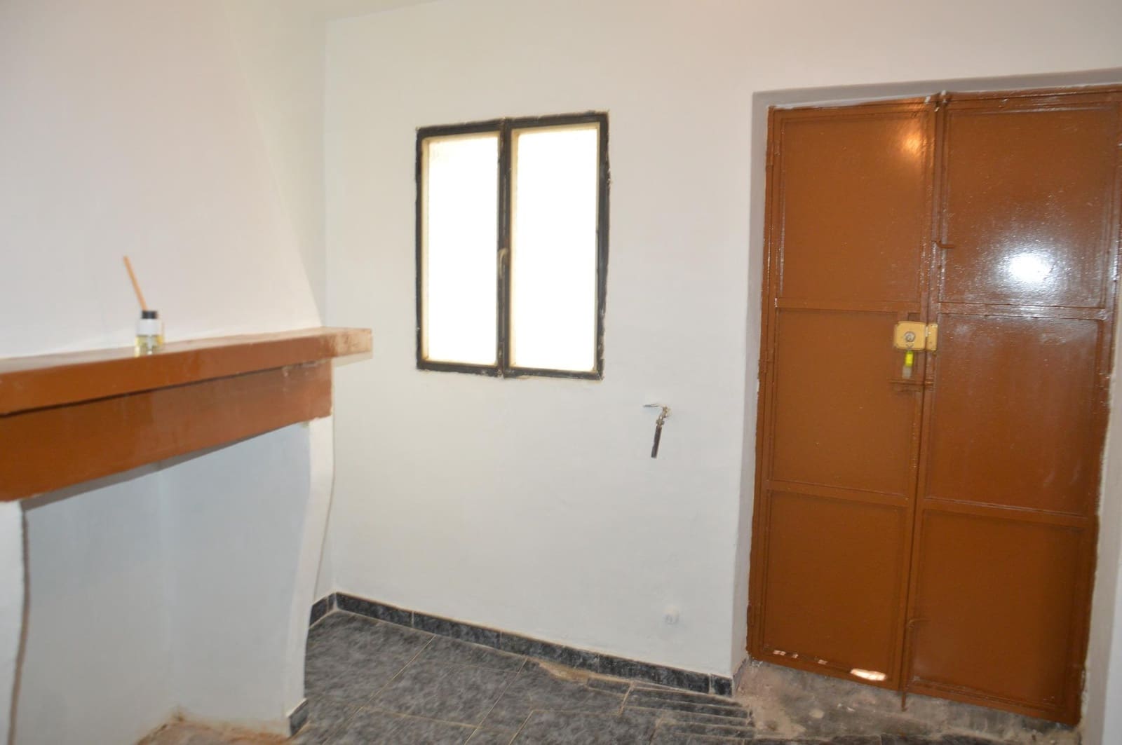 3 soveværelse Byhus til salg i Albunuelas - € 45.000 (Ref: 9119395)