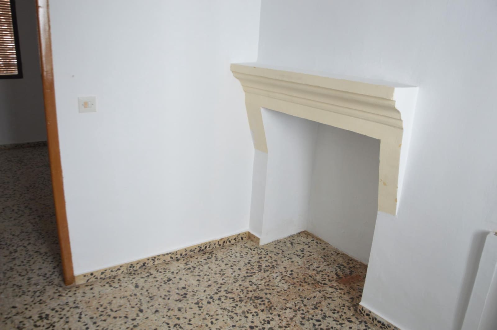 3 soveværelse Byhus til salg i Albunuelas - € 45.000 (Ref: 9119395)