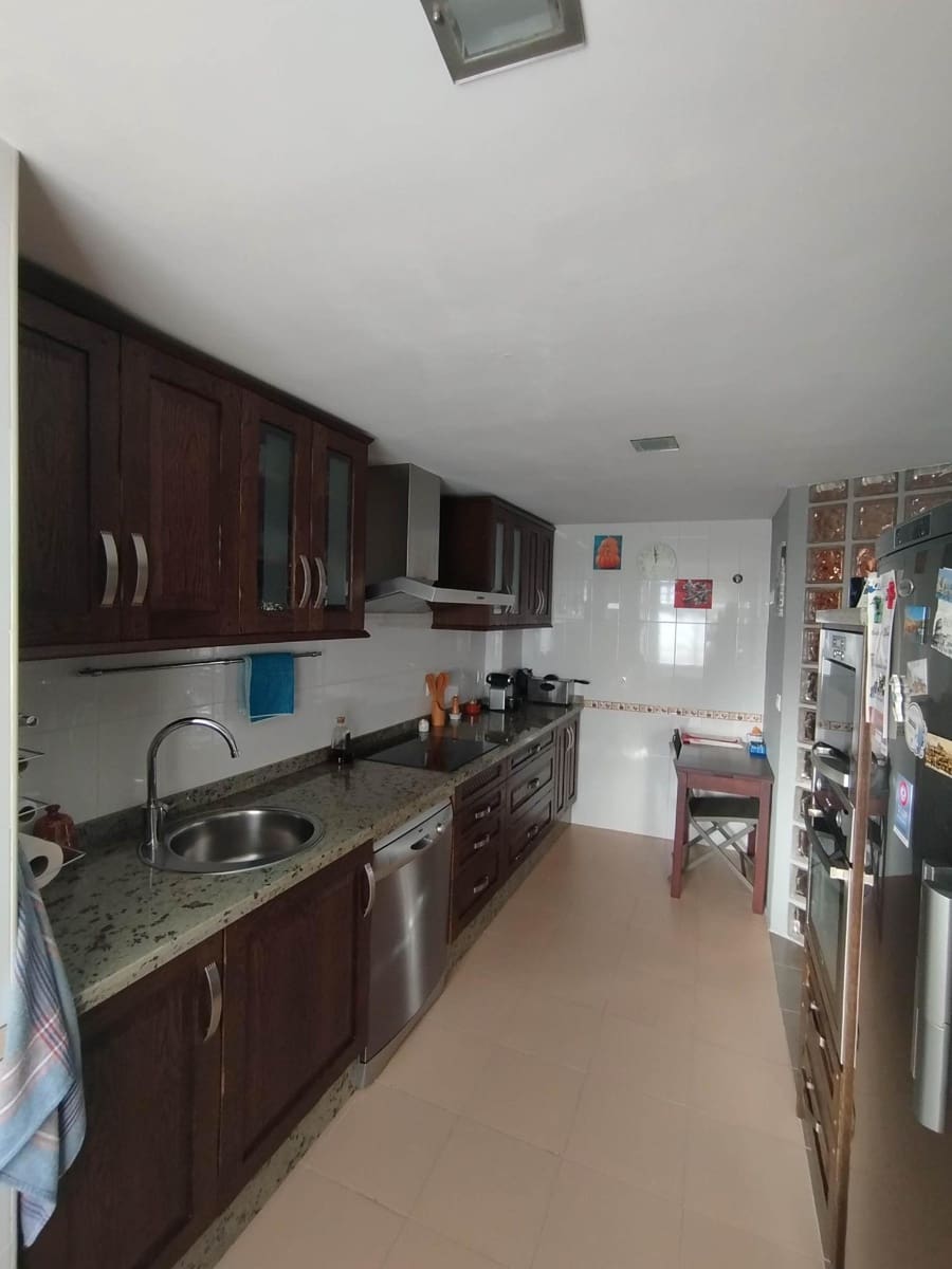 3 soveværelse Lejlighed til salg i Linares med swimmingpool garage - € 159.000 (Ref: 9119396)