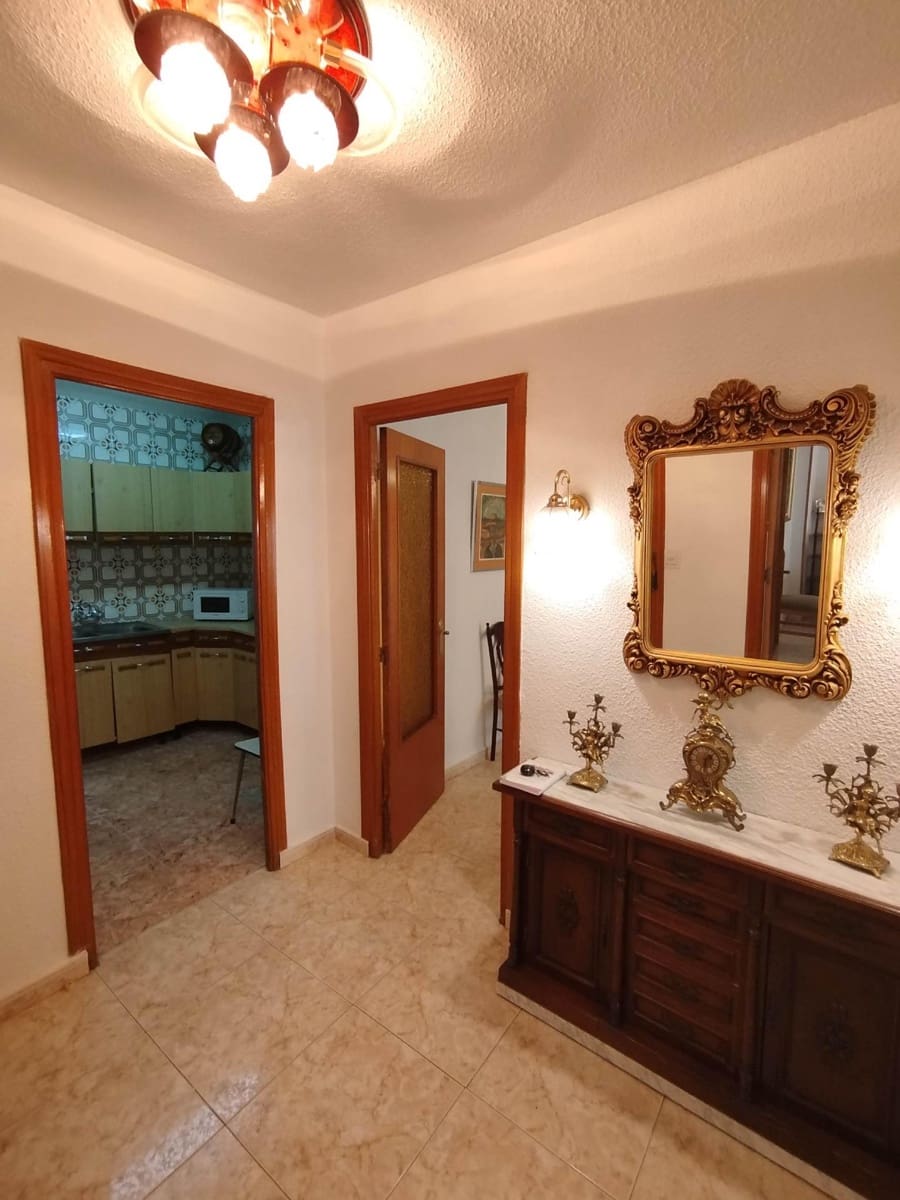 4 soveværelse Lejlighed til salg i Jaen by - € 162.000 (Ref: 9119397)