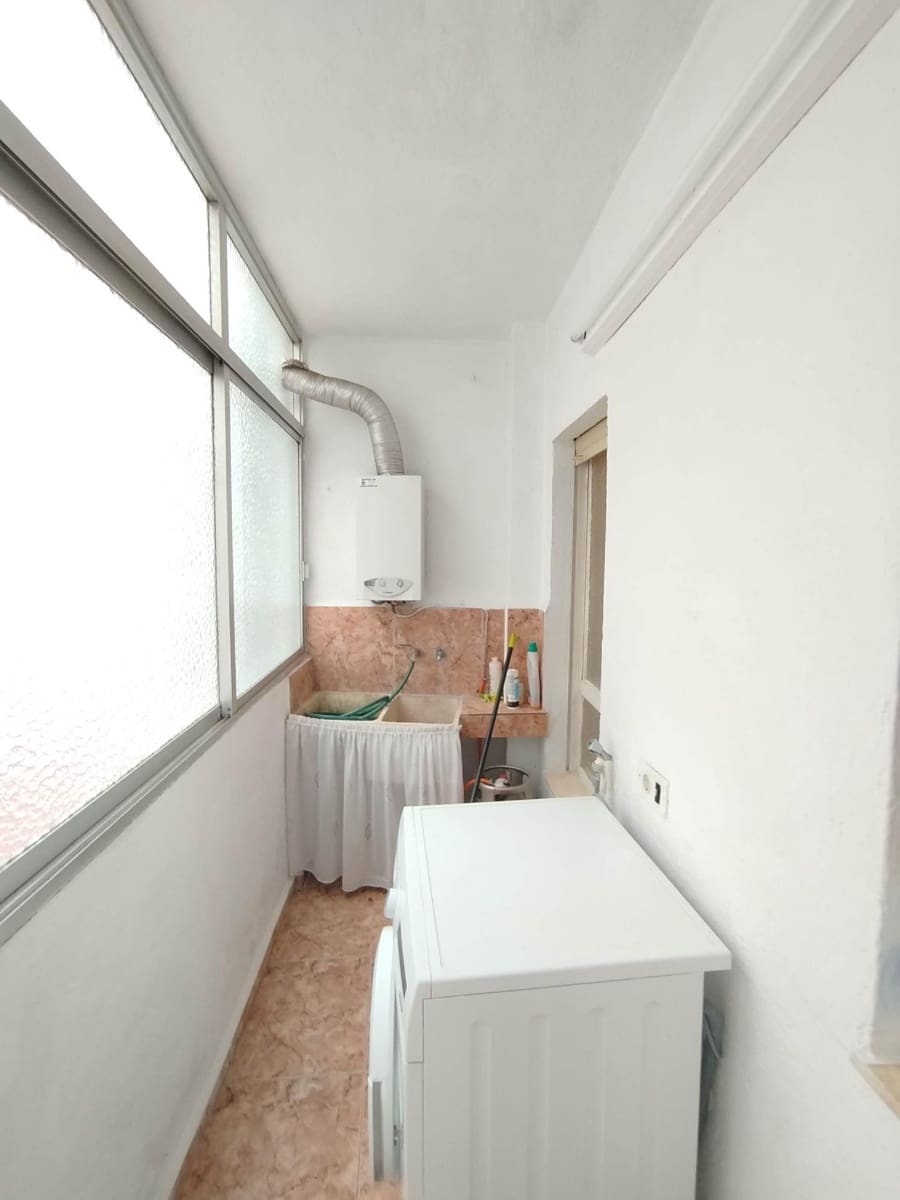 4 soveværelse Lejlighed til salg i Jaen by - € 162.000 (Ref: 9119397)