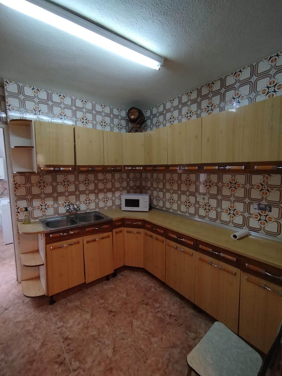 4 soveværelse Lejlighed til salg i Jaen by - € 162.000 (Ref: 9119397)