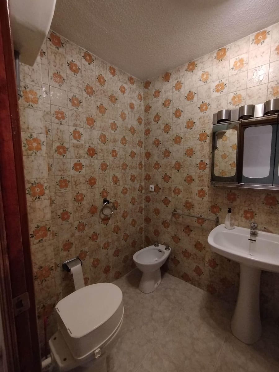 4 soveværelse Lejlighed til salg i Jaen by - € 162.000 (Ref: 9119397)