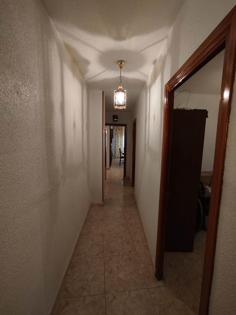 4 soveværelse Lejlighed til salg i Jaen by - € 162.000 (Ref: 9119397)