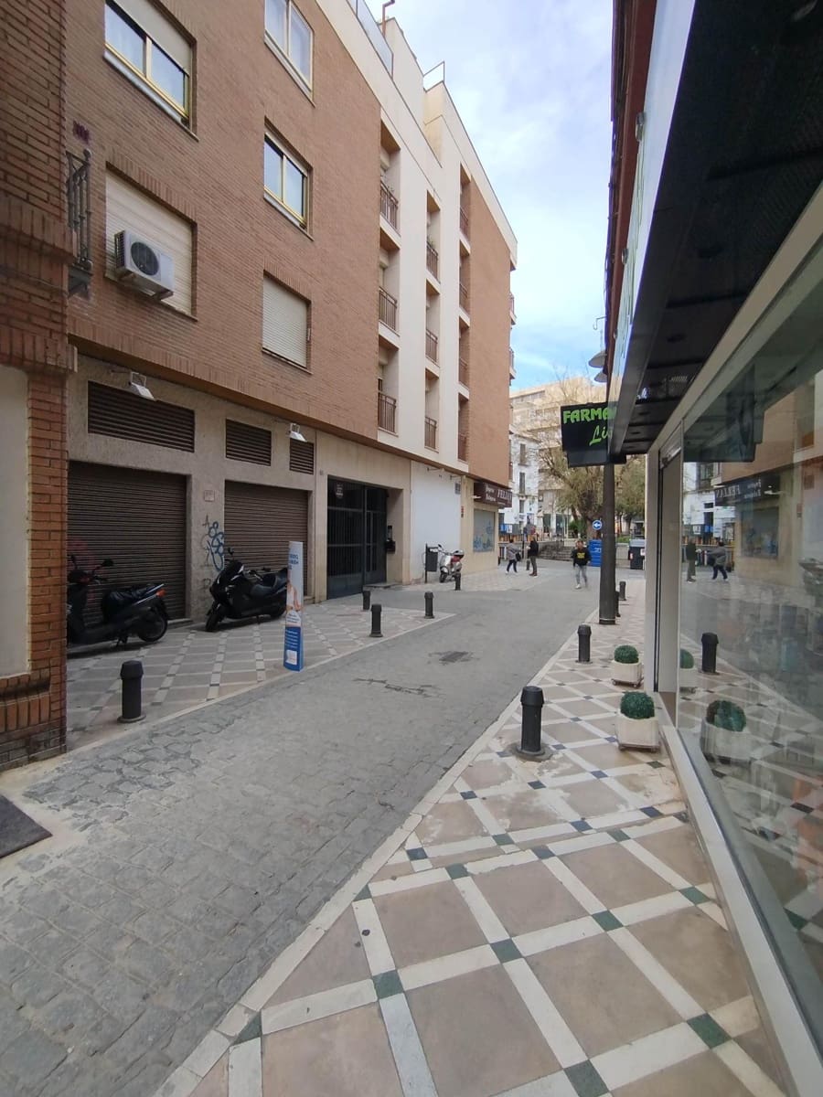 4 soveværelse Lejlighed til salg i Jaen by - € 162.000 (Ref: 9119397)