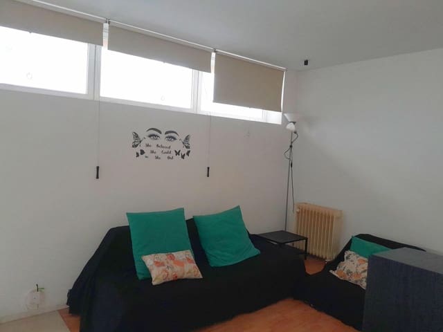 2 slaapkamer Rijtjeshuis te koop in Albacete stad met garage - € 250.000 (Ref: 9119403)