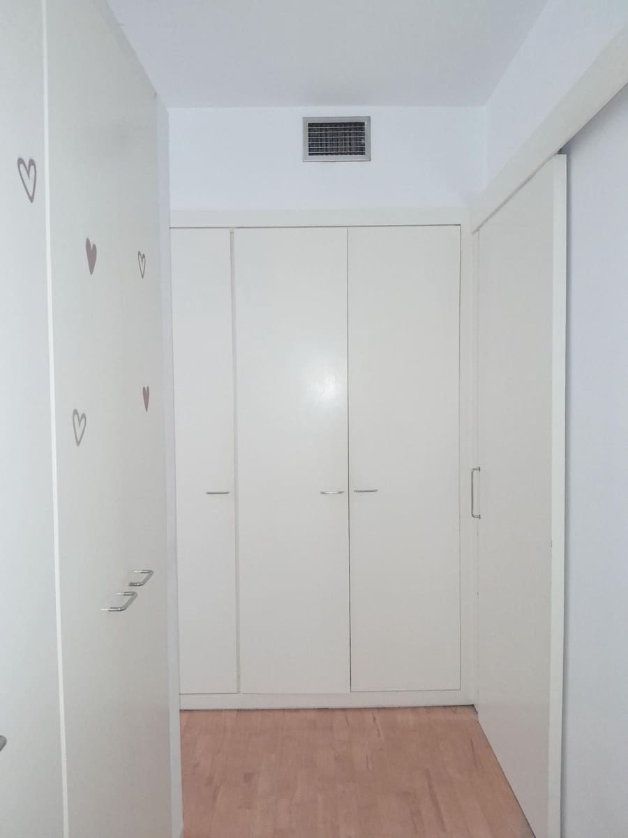 2 soveværelse Rækkehus til salg i Albacete by med garage - € 250.000 (Ref: 9119403)