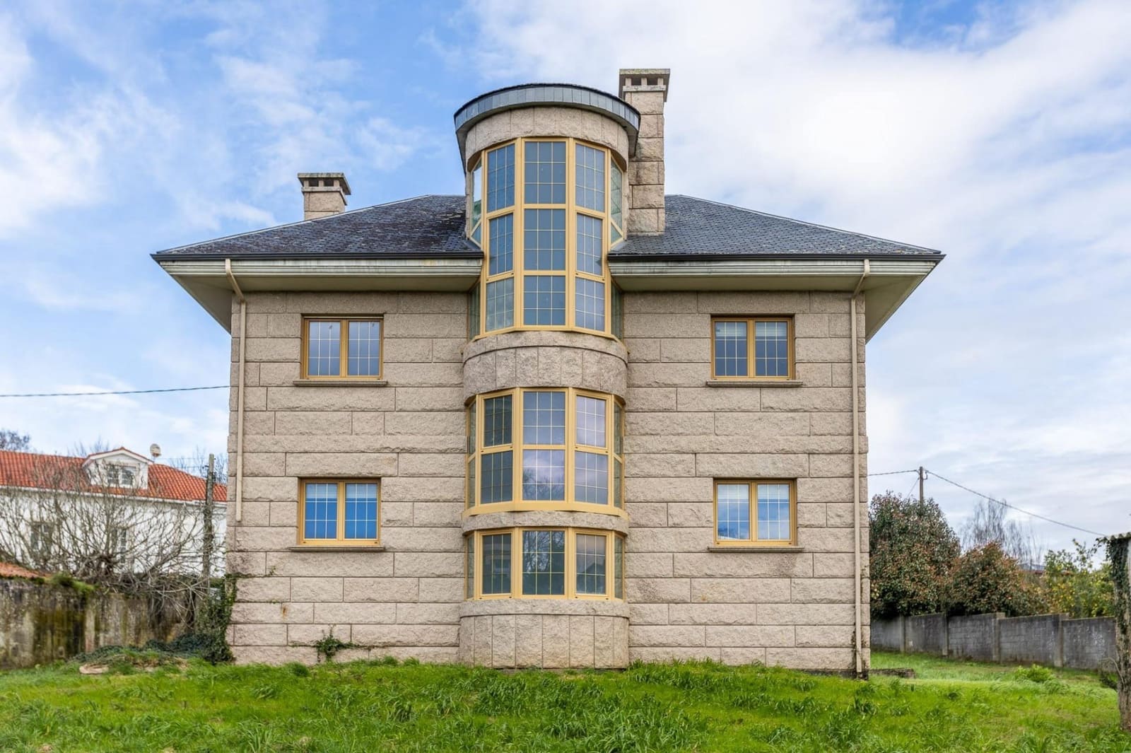 6 sypialnia Willa na sprzedaż w Bergondo z garażem - 550 000 € (Ref: 9119404)