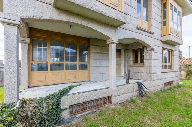 6 sypialnia Willa na sprzedaż w Bergondo z garażem - 550 000 € (Ref: 9119404)