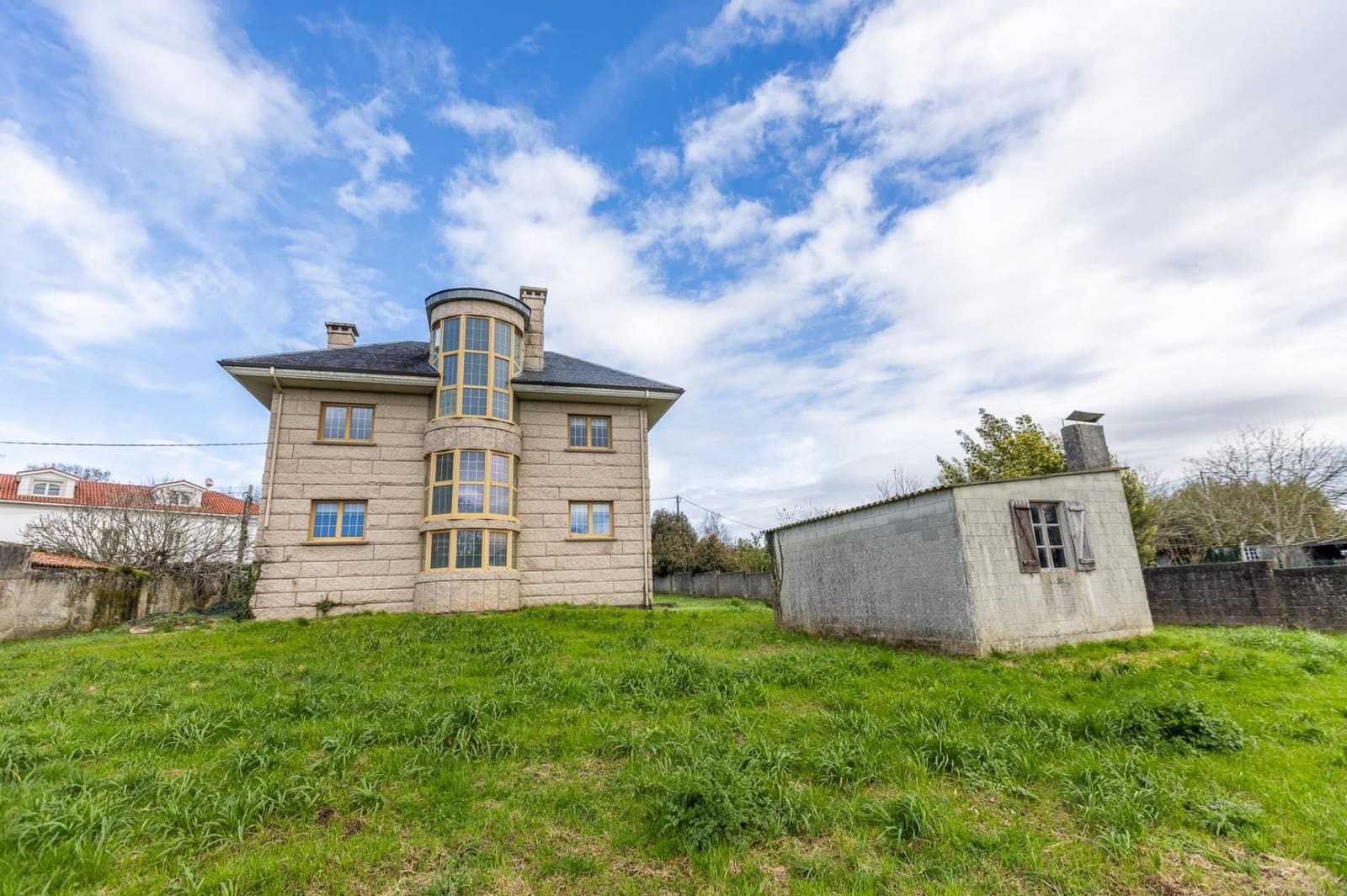 6 sypialnia Willa na sprzedaż w Bergondo z garażem - 550 000 € (Ref: 9119404)