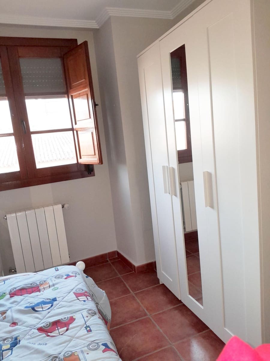 4 soverom Rekkehus til salgs i Chinchilla de Monte-Aragon med garasje - € 180 000 (Ref: 9119405)