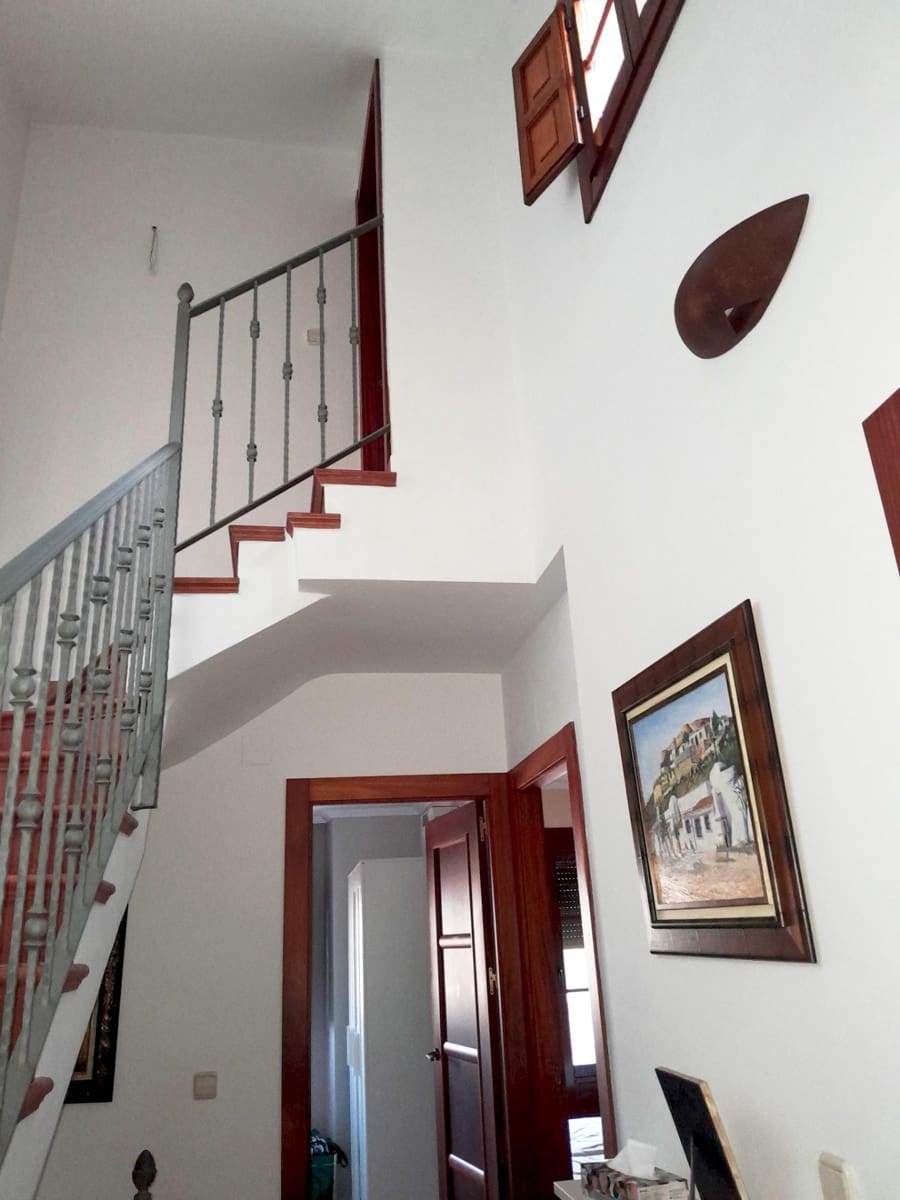 4 soverom Rekkehus til salgs i Chinchilla de Monte-Aragon med garasje - € 180 000 (Ref: 9119405)