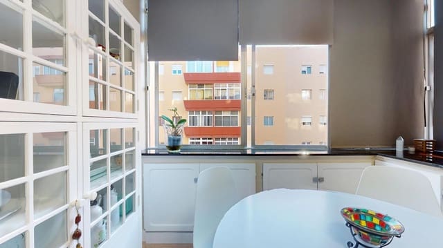 3 sovrum Lägenhet till salu i Las Palmas de Gran Canaria - 327 000 € (Ref: 9119406)