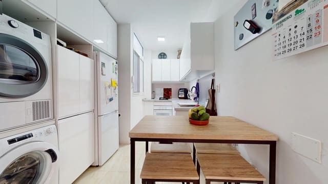 3 sovrum Lägenhet till salu i Las Palmas de Gran Canaria - 327 000 € (Ref: 9119406)