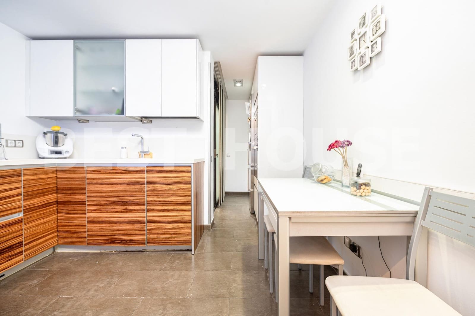 3 slaapkamer Flat te koop in Las Palmas de Gran Canaria - € 420.000 (Ref: 9119411)