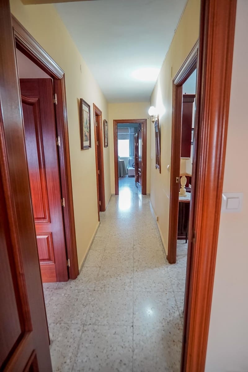 4 sypialnia Mieszkanie na sprzedaż w Baena - 120 000 € (Ref: 9119414)