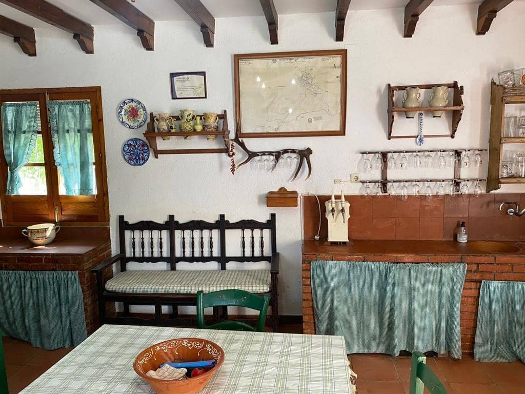 5 sypialnia Finka/Dom wiejski na sprzedaż w Baena z basenem - 230 000 € (Ref: 9119417)