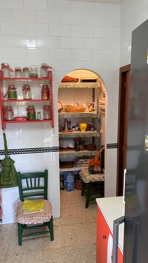 5 sypialnia Finka/Dom wiejski na sprzedaż w Baena z basenem - 230 000 € (Ref: 9119417)