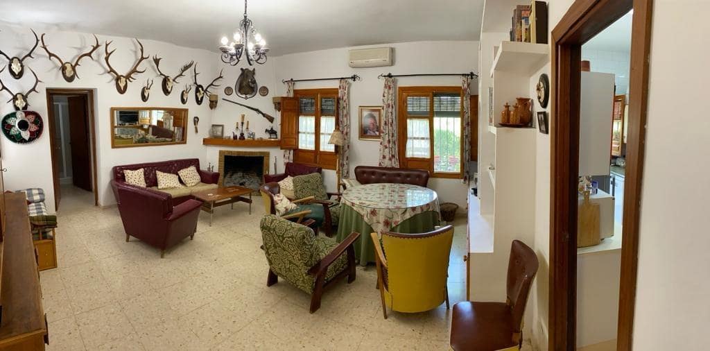 5 sypialnia Finka/Dom wiejski na sprzedaż w Baena z basenem - 230 000 € (Ref: 9119417)