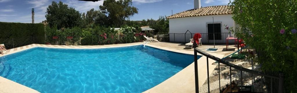 5 sypialnia Finka/Dom wiejski na sprzedaż w Baena z basenem - 230 000 € (Ref: 9119417)