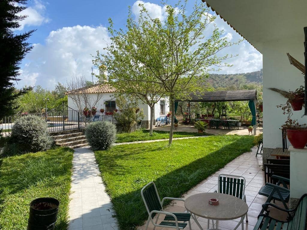 5 sypialnia Finka/Dom wiejski na sprzedaż w Baena z basenem - 230 000 € (Ref: 9119417)