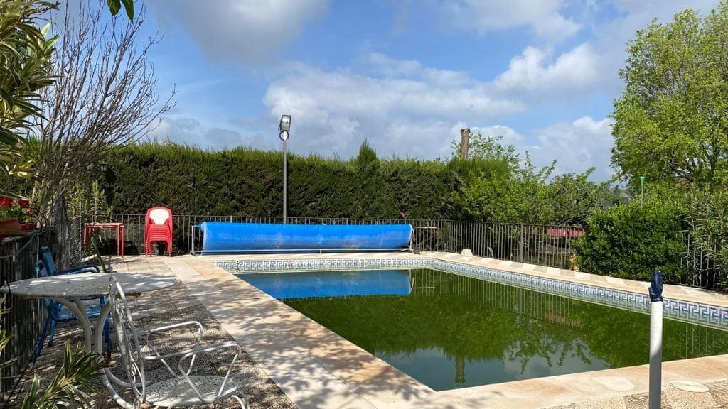 5 sypialnia Finka/Dom wiejski na sprzedaż w Baena z basenem - 230 000 € (Ref: 9119417)