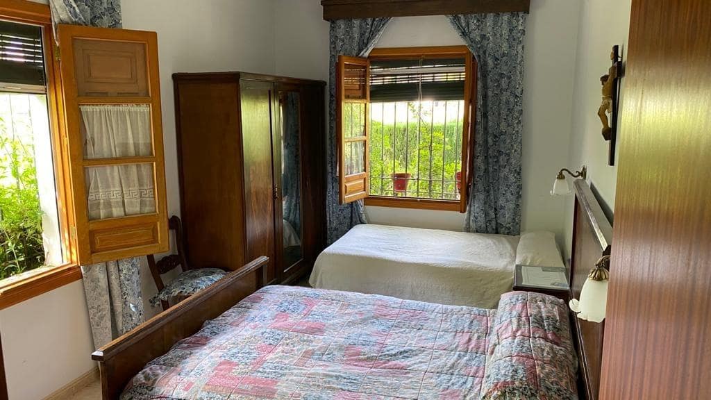 5 sypialnia Finka/Dom wiejski na sprzedaż w Baena z basenem - 230 000 € (Ref: 9119417)