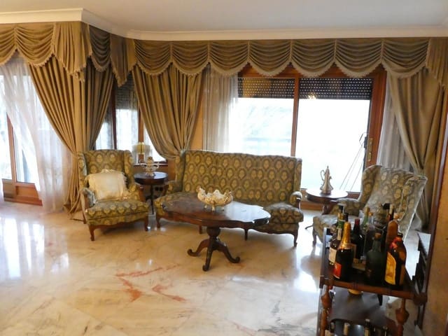 4 soverom Leilighet til salgs i Jaén by - € 320 000 (Ref: 9119419)