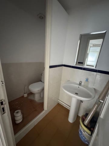 Office for rent in Las Palmas de Gran Canaria - € 900 (Ref: 9119421)