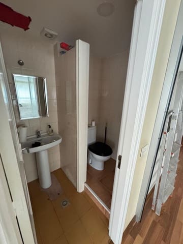 Office for rent in Las Palmas de Gran Canaria - € 900 (Ref: 9119421)