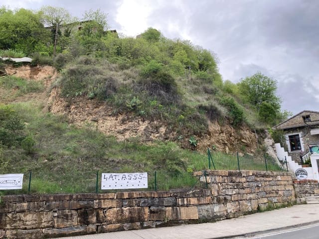 Building Plot for sale in Aínsa-Sobrarbe - € 195,000 (Ref: 9119427)