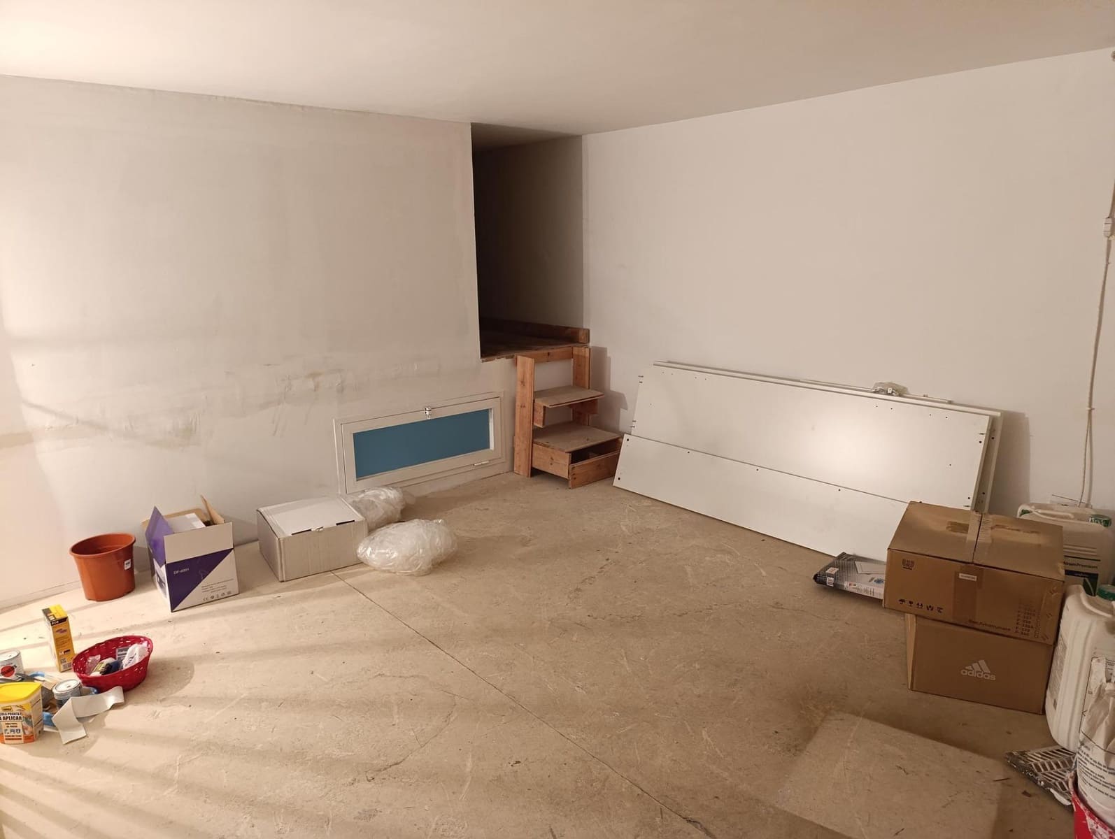 Erhverv til salg i Granada by - € 75.000 (Ref: 9119431)