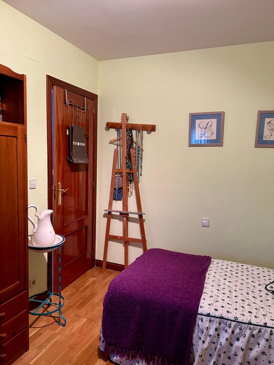 6 soveværelse Villa til salg i Cabanillas del Campo med swimmingpool - € 480.000 (Ref: 9119435)