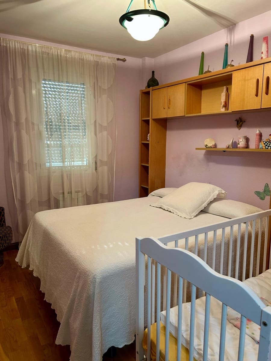 6 soveværelse Villa til salg i Cabanillas del Campo med swimmingpool - € 480.000 (Ref: 9119435)