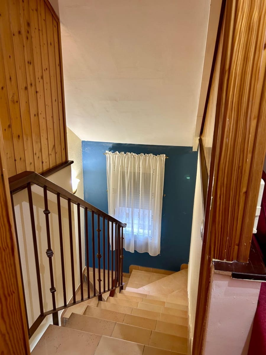 6 soveværelse Villa til salg i Cabanillas del Campo med swimmingpool - € 480.000 (Ref: 9119435)