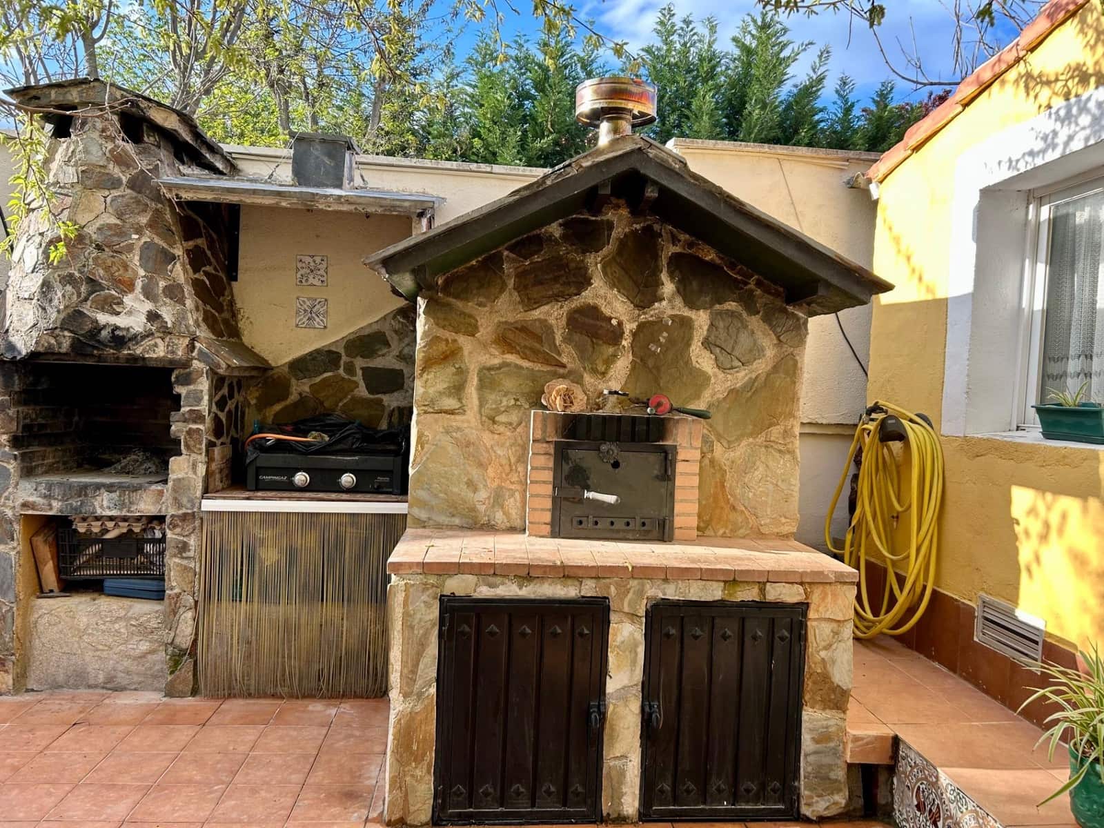 6 soveværelse Villa til salg i Cabanillas del Campo med swimmingpool - € 480.000 (Ref: 9119435)