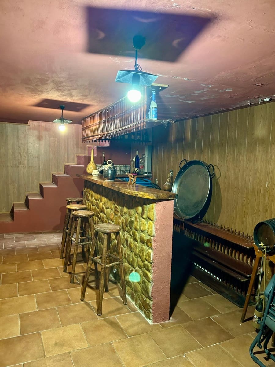 6 soveværelse Villa til salg i Cabanillas del Campo med swimmingpool - € 480.000 (Ref: 9119435)