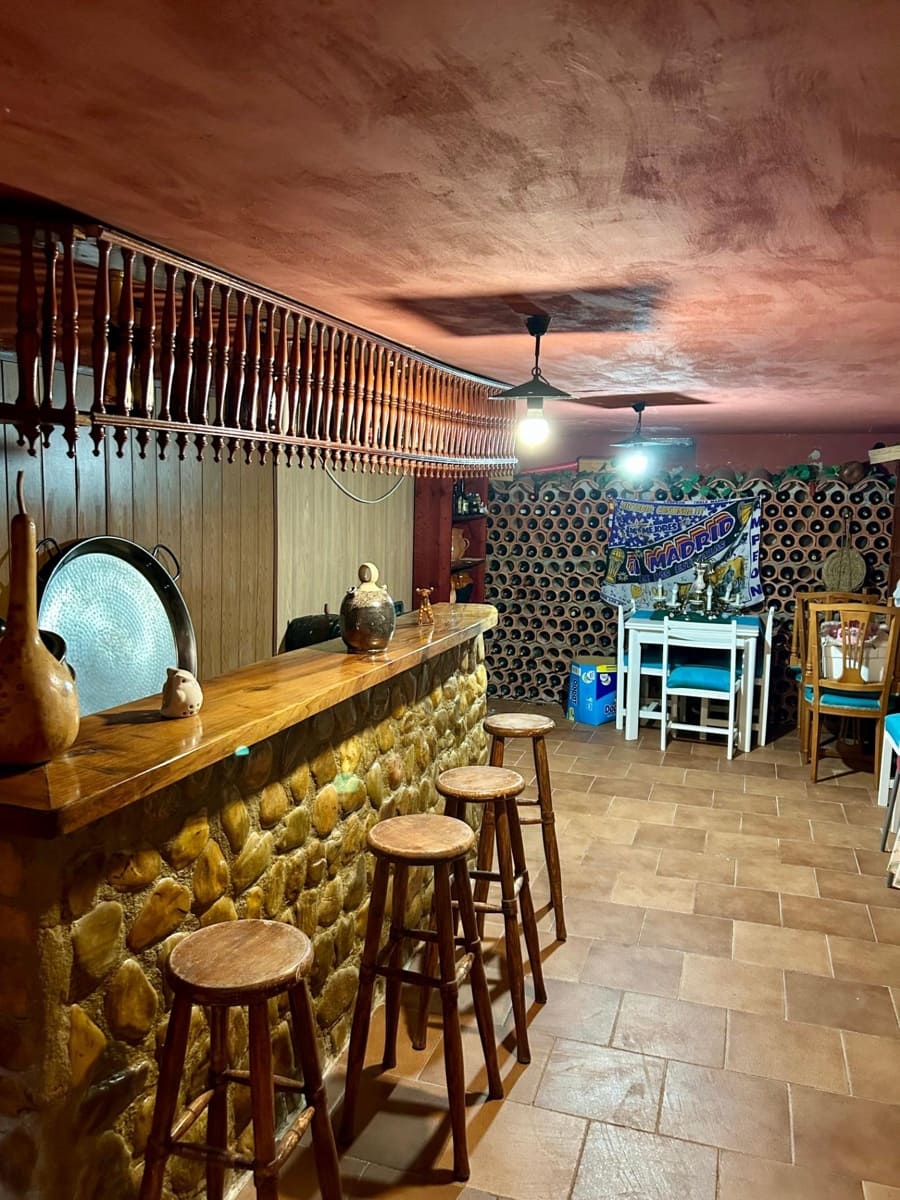 6 soveværelse Villa til salg i Cabanillas del Campo med swimmingpool - € 480.000 (Ref: 9119435)