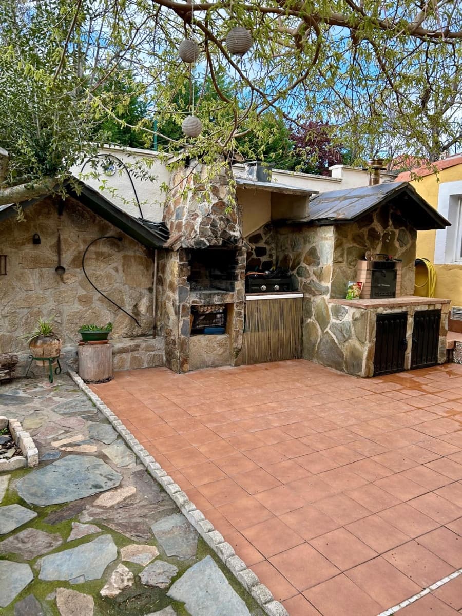 6 soveværelse Villa til salg i Cabanillas del Campo med swimmingpool - € 480.000 (Ref: 9119435)