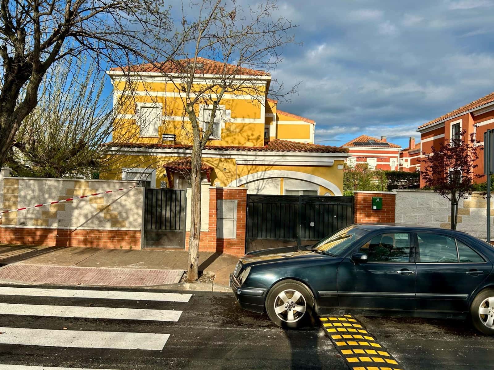 6 soveværelse Villa til salg i Cabanillas del Campo med swimmingpool - € 480.000 (Ref: 9119435)