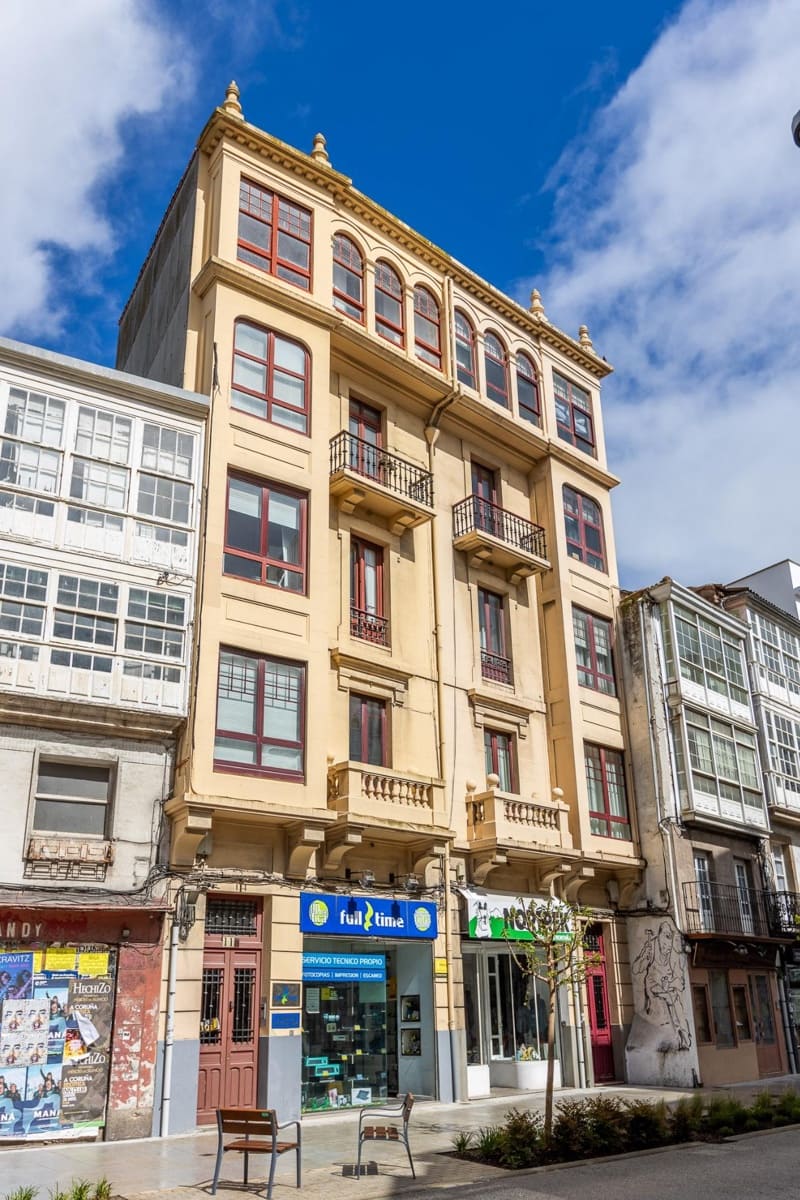 2 soveværelse Lejlighed til salg i A Coruna by - € 320.000 (Ref: 9119437)