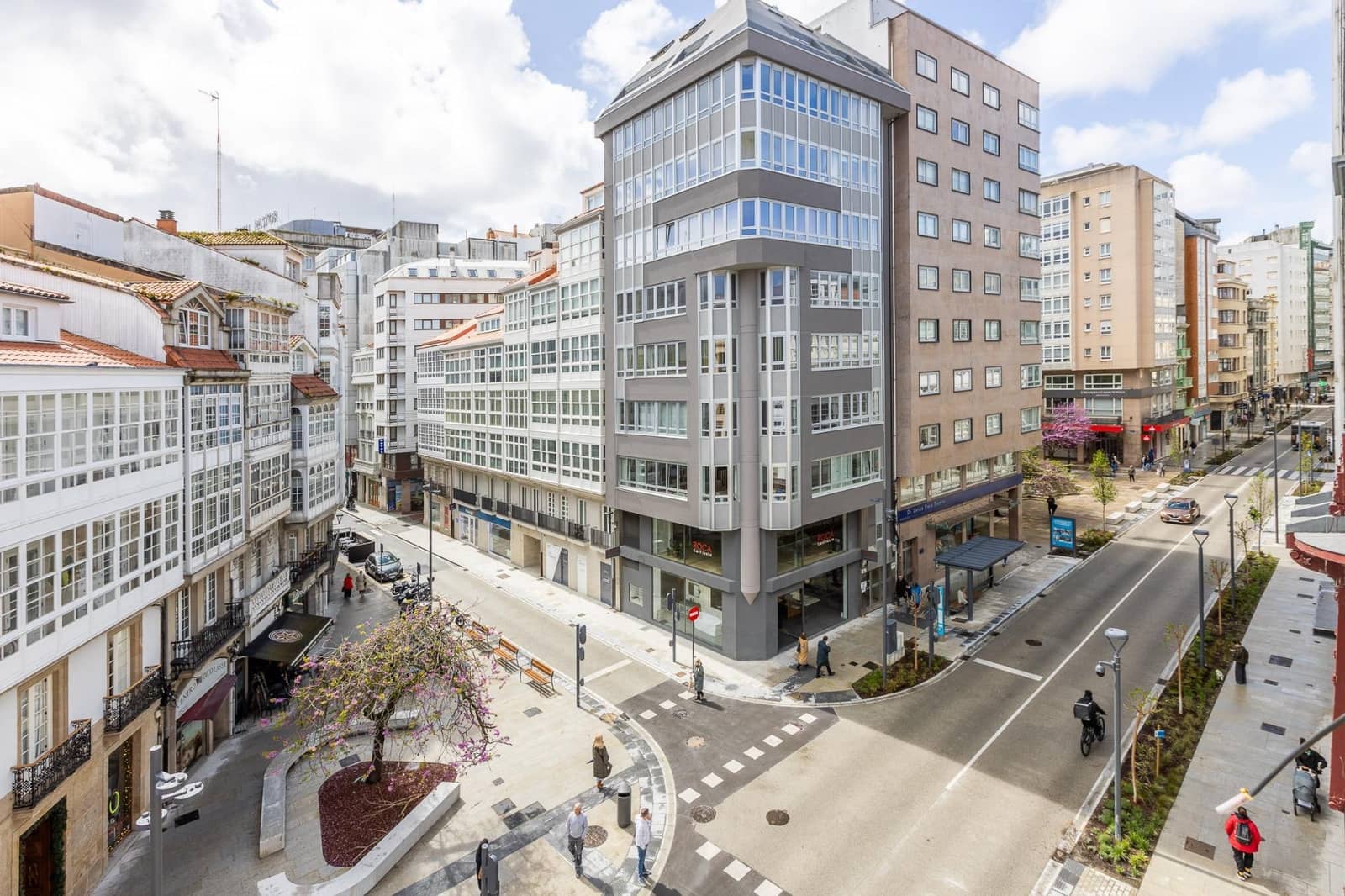 2 soveværelse Lejlighed til salg i A Coruna by - € 320.000 (Ref: 9119437)