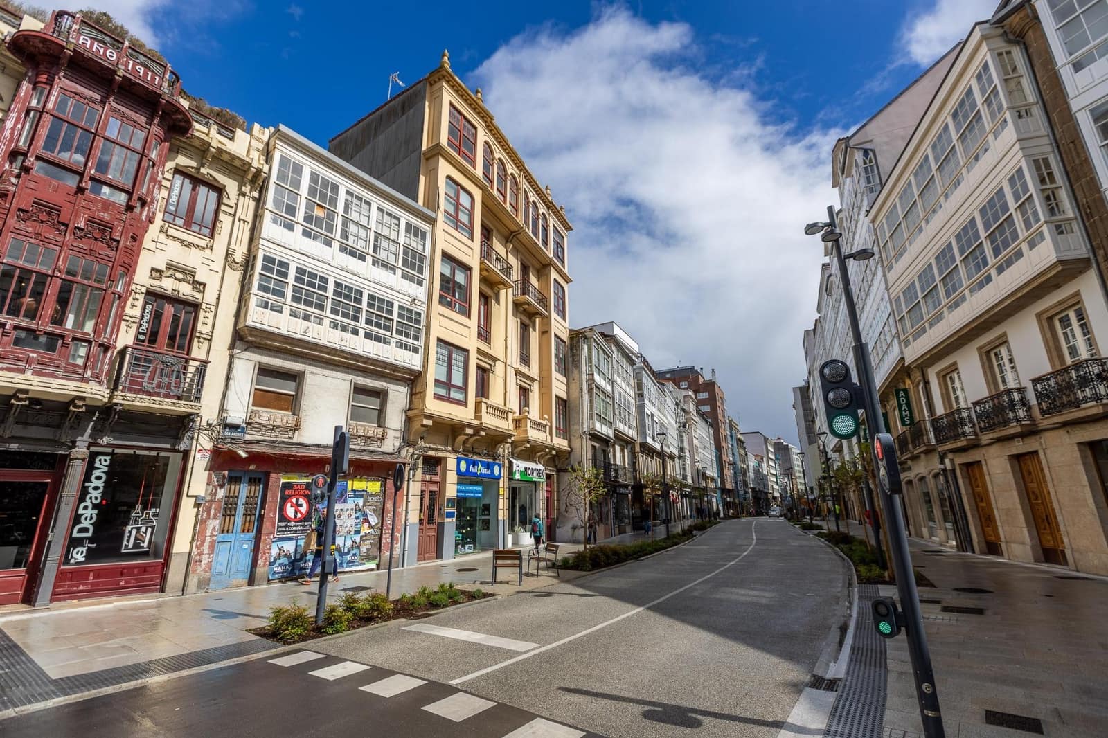 2 soveværelse Lejlighed til salg i A Coruna by - € 320.000 (Ref: 9119437)