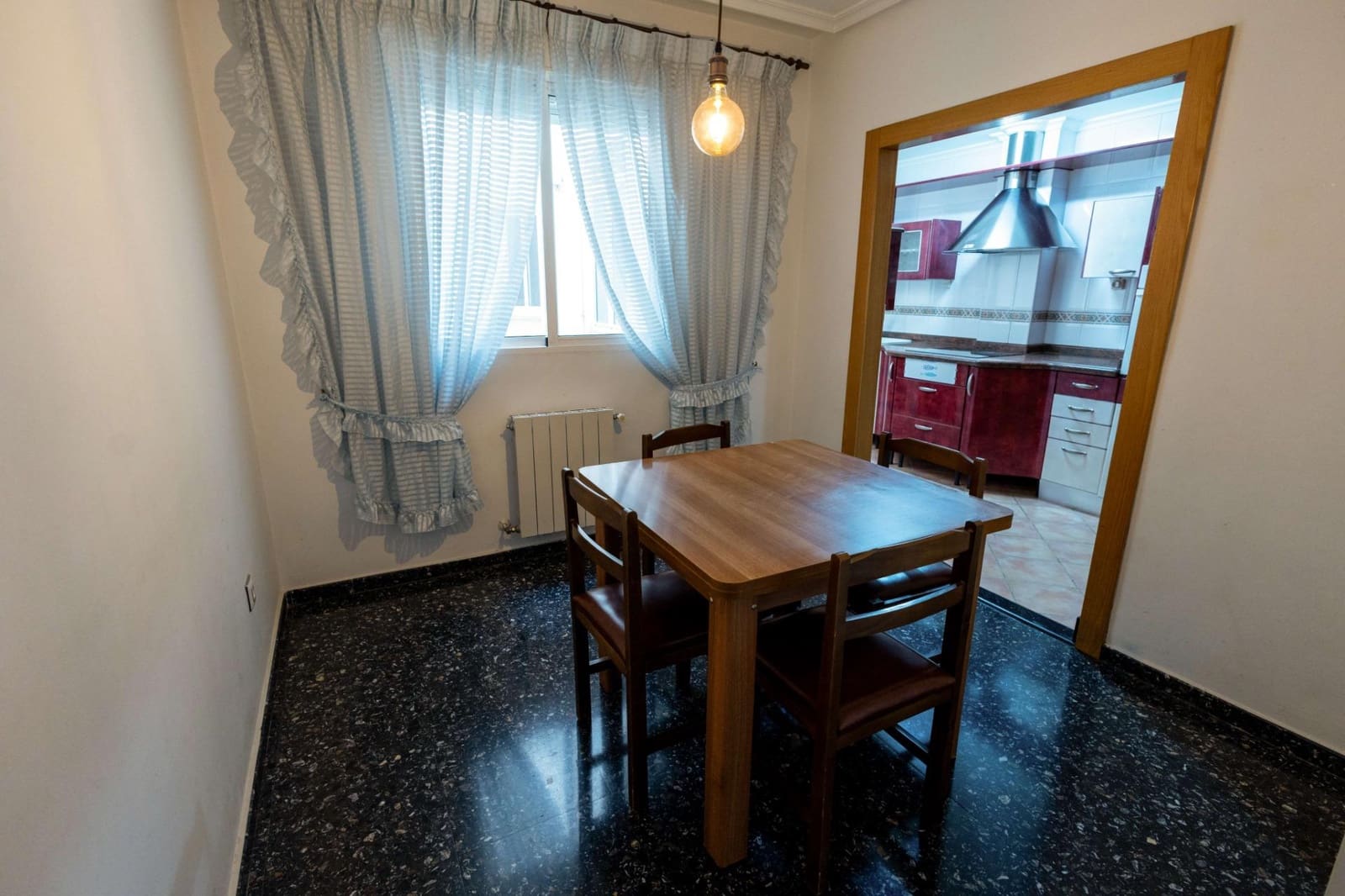 3 soveværelse Lejlighed til salg i Albacete by med garage - € 235.000 (Ref: 9119438)